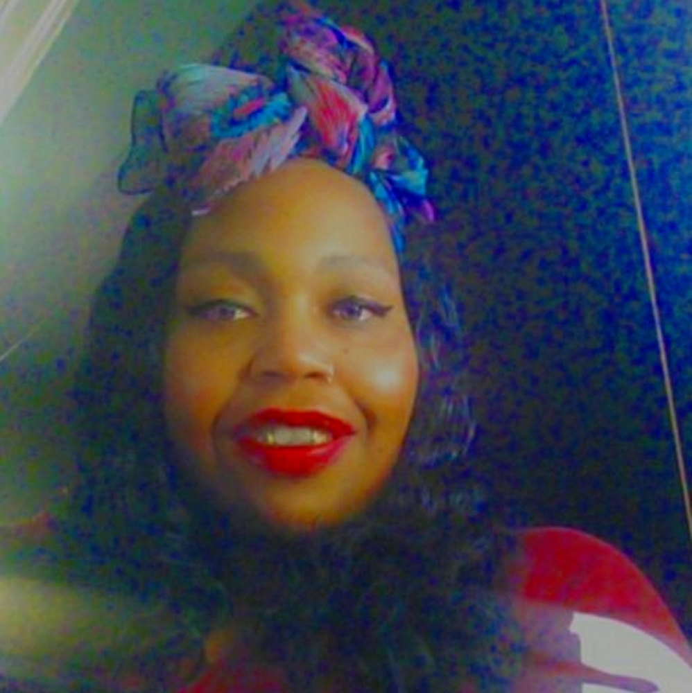 Meet your Posher, Marquedia